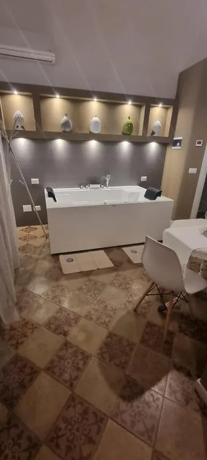 Bed and Breakfast ReLuxe Private Wellness Lecce 4*,  Italia